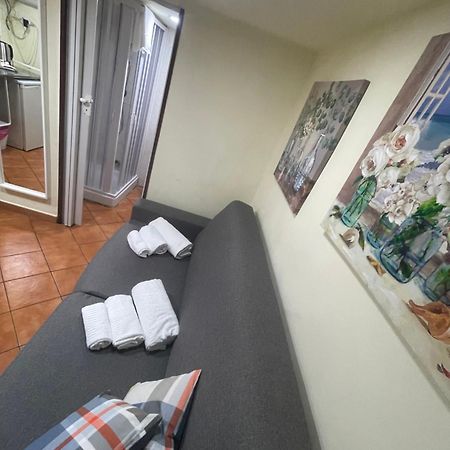 Апартаменты Centro Storico Casa Mari' Неаполь Экстерьер фото
