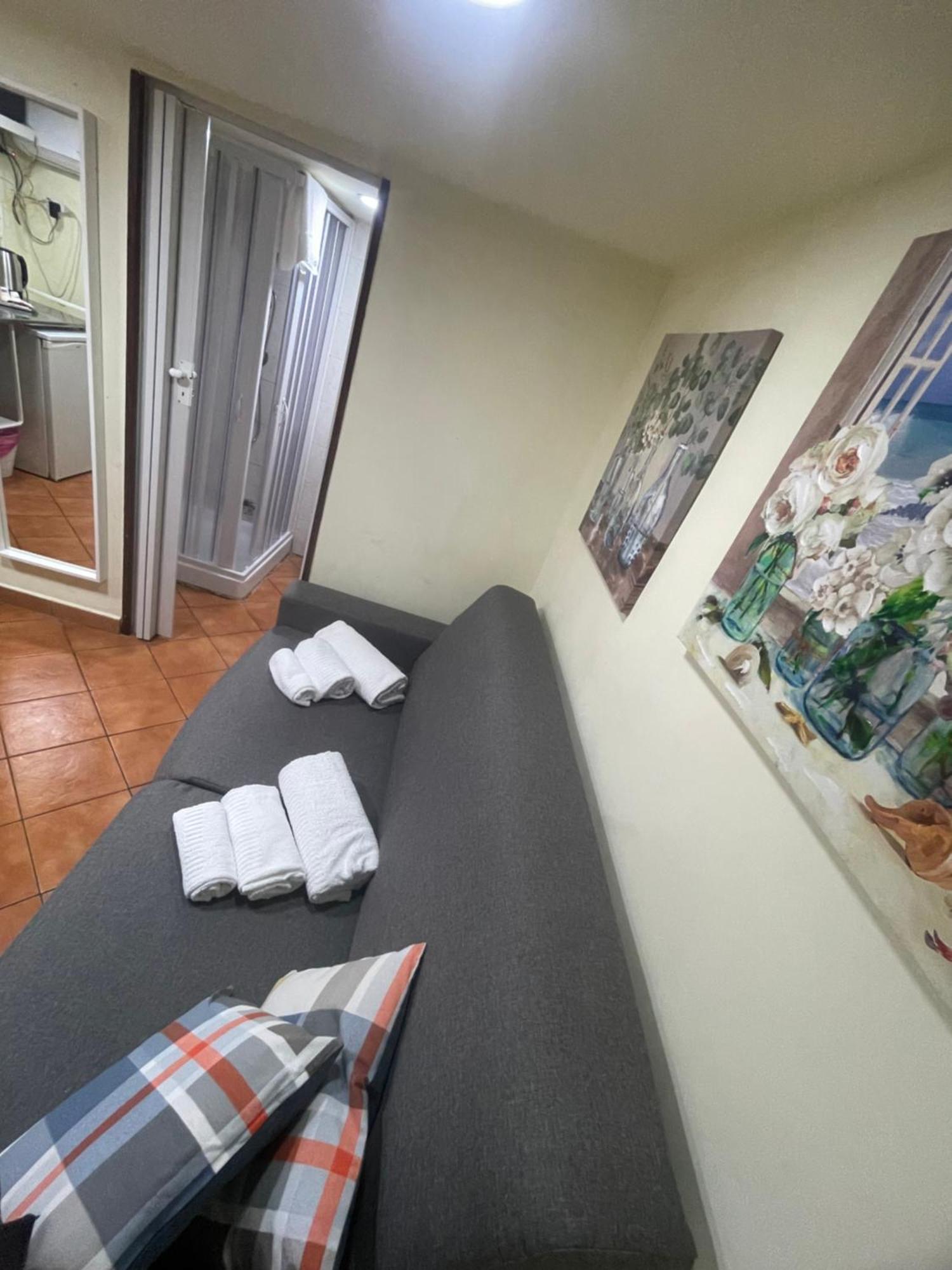 Апартаменты Centro Storico Casa Mari' Неаполь Экстерьер фото