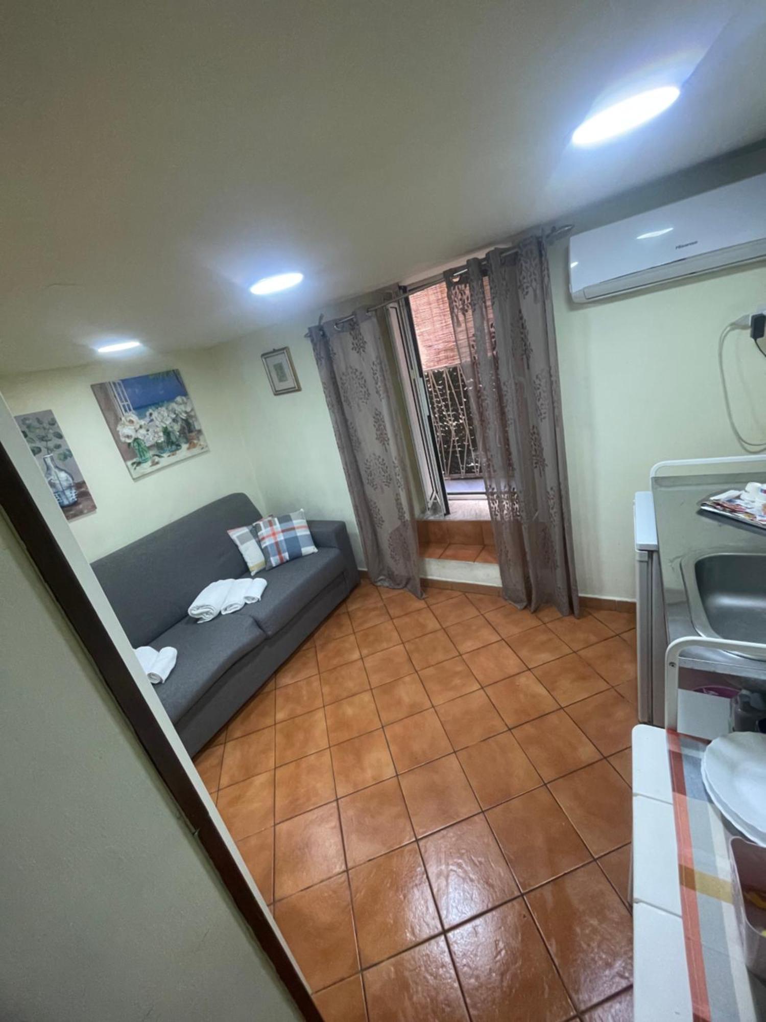 Апартаменты Centro Storico Casa Mari' Неаполь Экстерьер фото